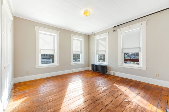 Foto del edificio - 96 Broadway