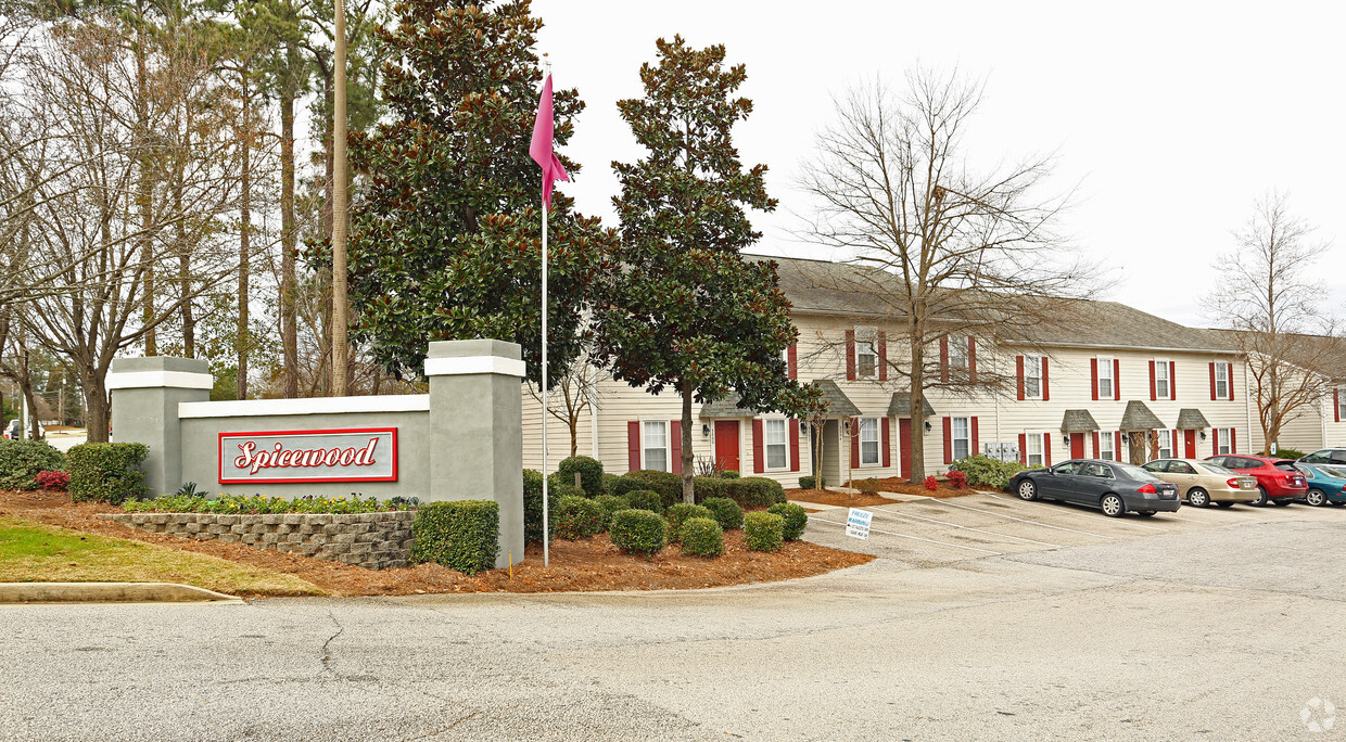 Primary Photo - Spicewood Apartments
