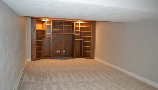 Foto del edificio - 7640 Valley View Rd