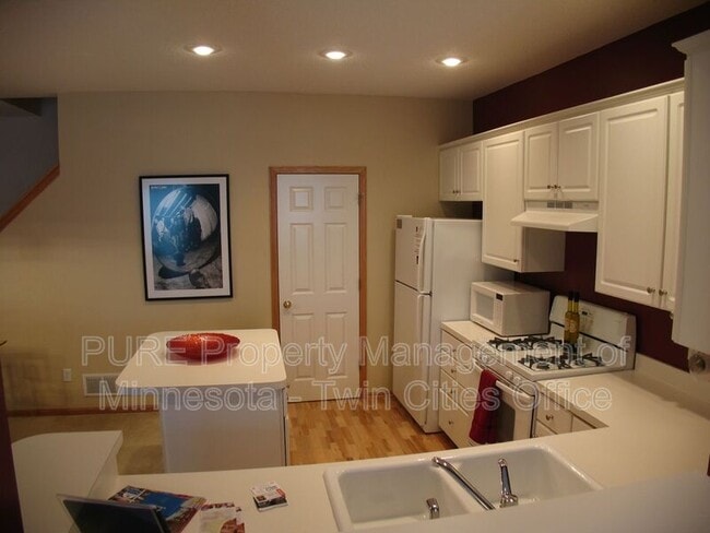 Building Photo - 2328 Eagle Trace Ln