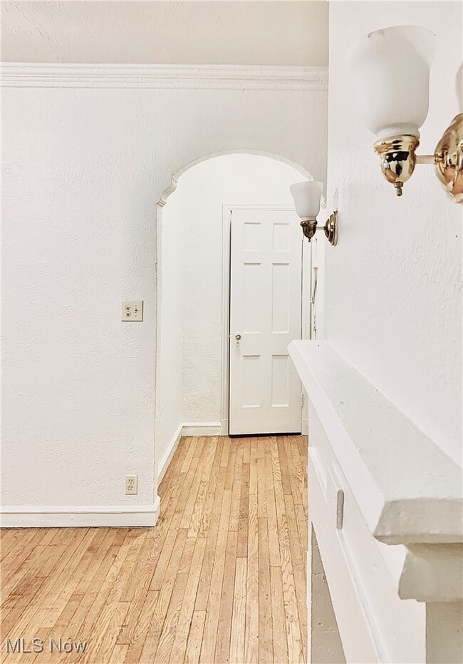 Building Photo - 2836 E 130th St