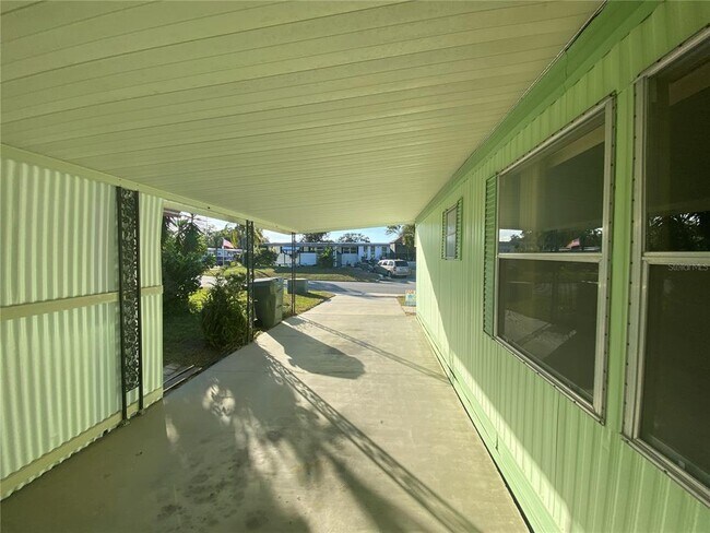 Foto del edificio - 704 Coachwood E