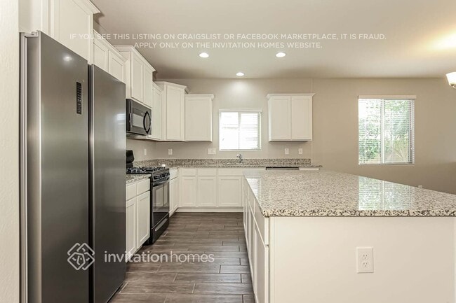 Building Photo - 13435 W Desert Moon Way