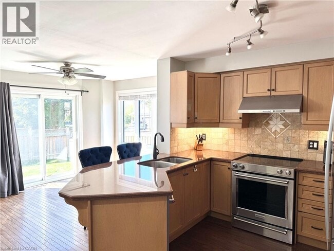 Building Photo - 122 Foxborough Dr