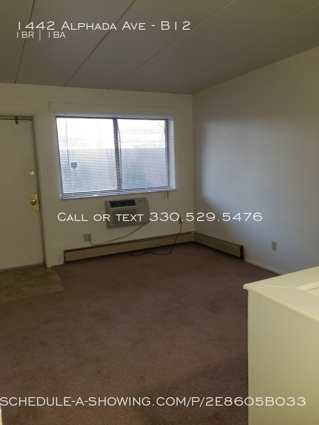 Building Photo - 1442 Alphada Ave