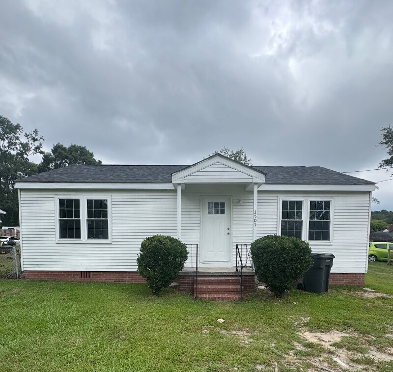Foto principal - 2505 Hammond Ave