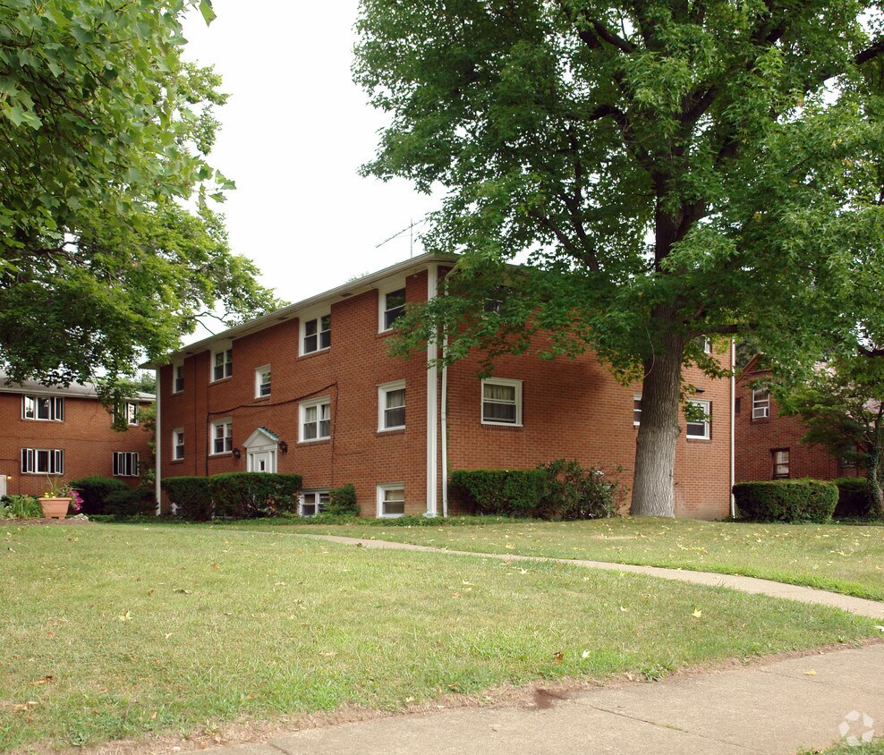Primary Photo - 1331 14th St NW