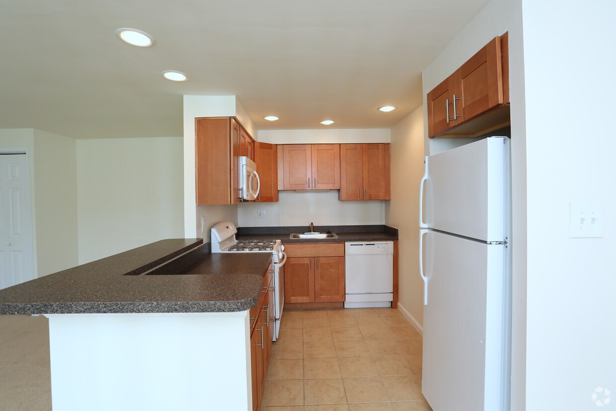 Chesterfield Apartment Homes Apartments Levittown, PA