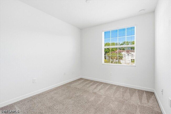 Building Photo - 7070 Venice Way