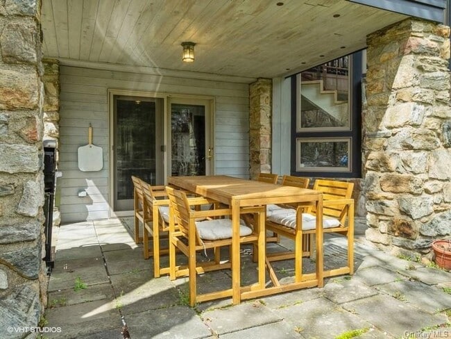 Building Photo - 260 Canopus Hollow Rd