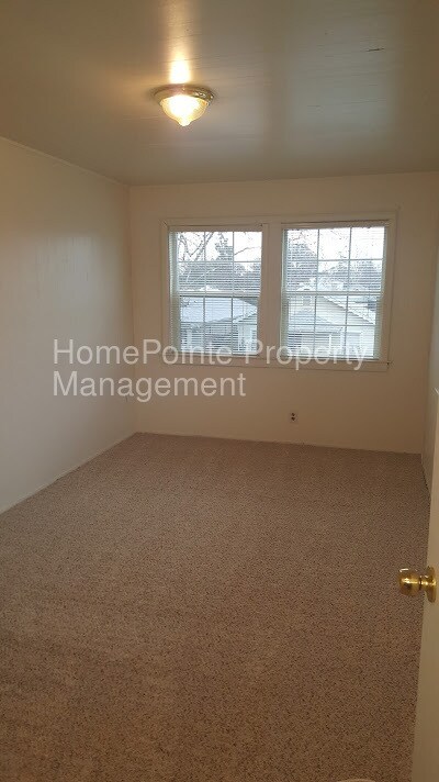 Building Photo - 3430 San Carlos Way