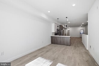 Building Photo - 2346 N 16th St