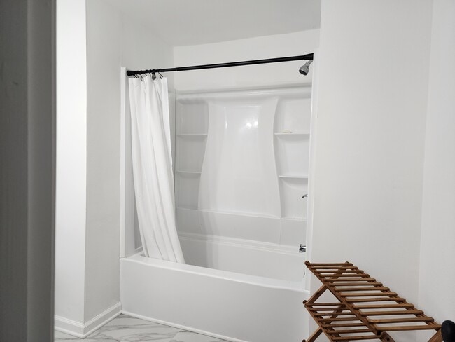 Photo - 94 Hampton Roads Ave House