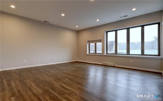 Foto del edificio - 91 Stowe Ave