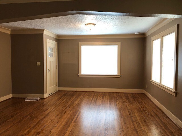 Photo - RZ937* - A Apartment