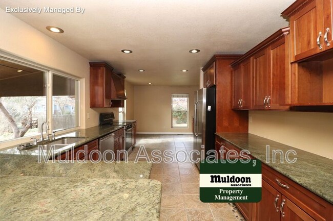 Foto del edificio - 3815 Windsong Ct