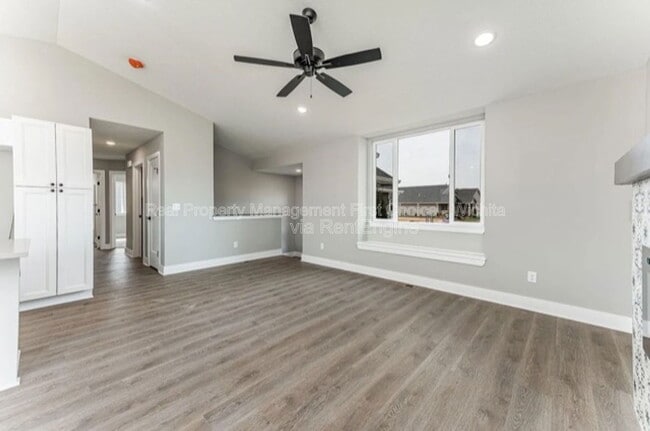 Foto del edificio - 1252 Outland Ct.