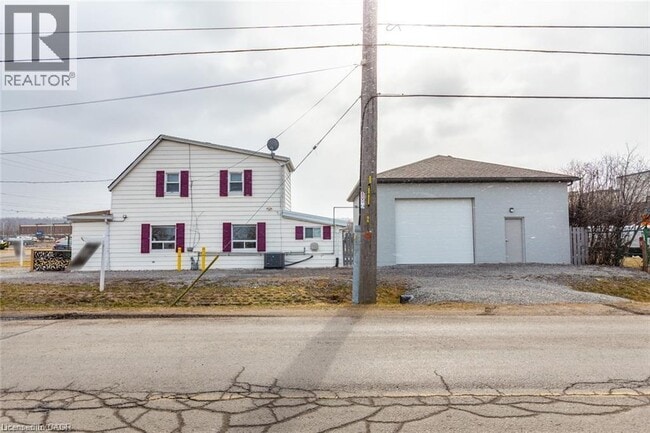 Building Photo - 355 Jones Rd