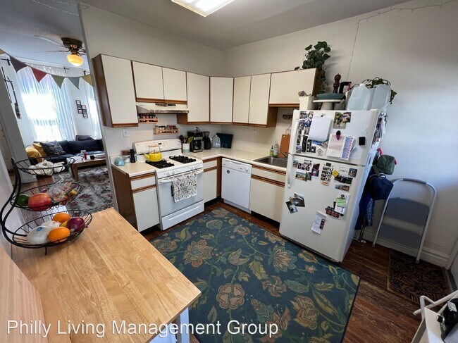 Building Photo - 2 br, 1 bath House - 876 Judson Street