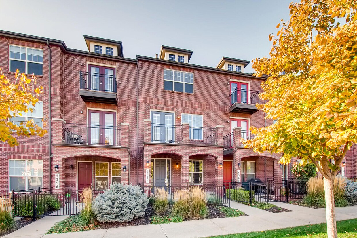 Foto principal - 4364 W 118th Pl
