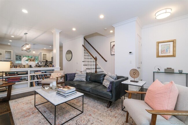 Foto del edificio - 23 Cedar Pl