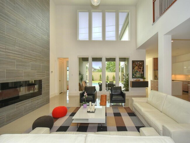 Foto del edificio - 14319 Shadow Garden Ln