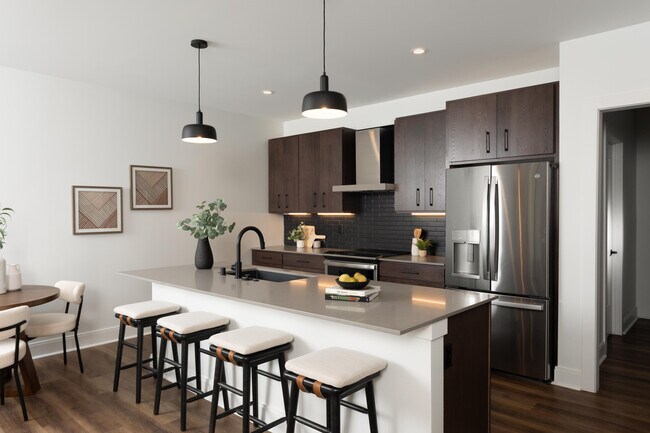 Foto del edificio - 600 E Henry Clay St