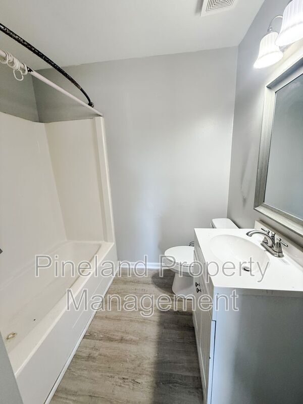 Building Photo - 1176 Andrews Rd