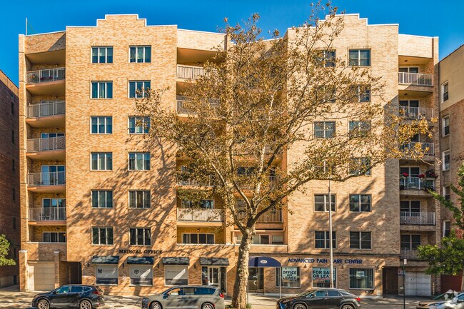 Foto del edificio - 2417 Ocean Ave