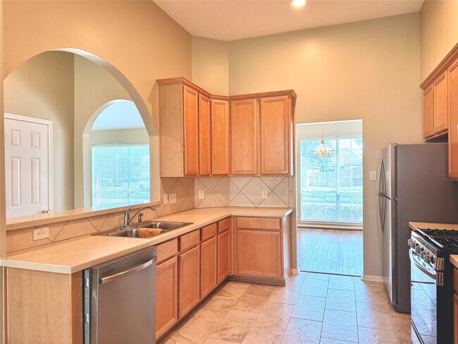 Building Photo - 16518 Wheatmill Ct