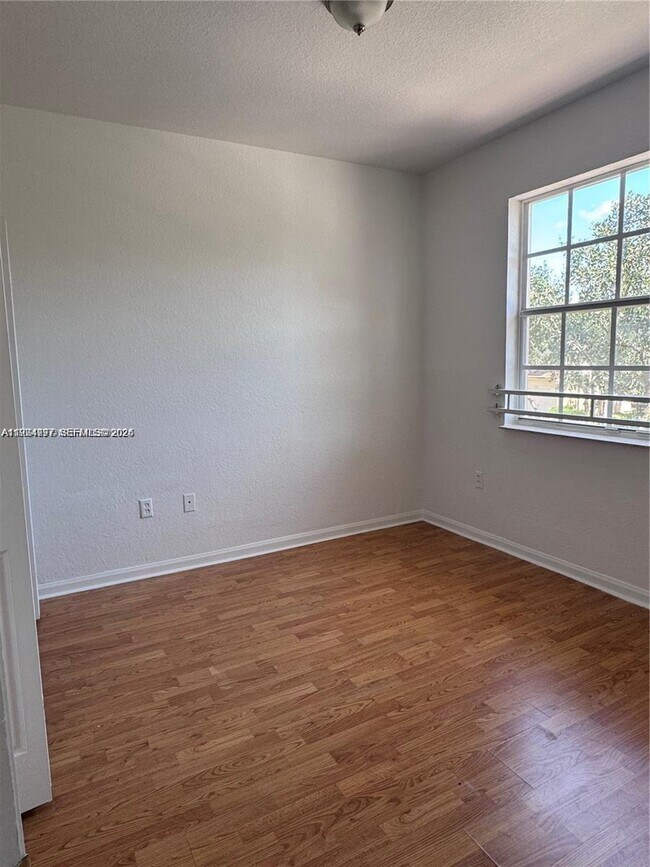 Foto del edificio - 2660 SW 85th Terrace