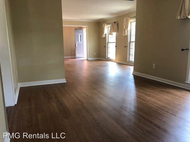 Building Photo - 3 br, 2.5 bath House - 123 Elliswood Dr