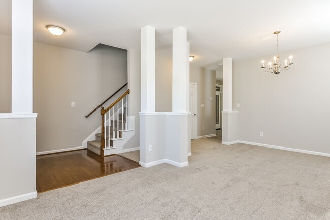 Building Photo - 1233 Braemar Highland Dr