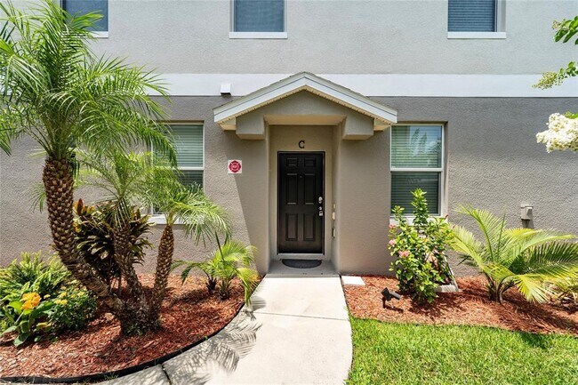Foto del edificio - 6522 S Goldenrod Rd