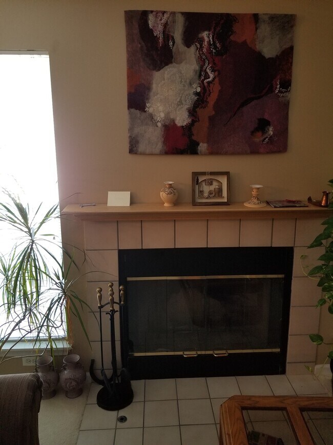Building Photo - 3190 Foxridge Ct