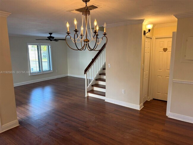 Building Photo - 4710 SW 67th Ave