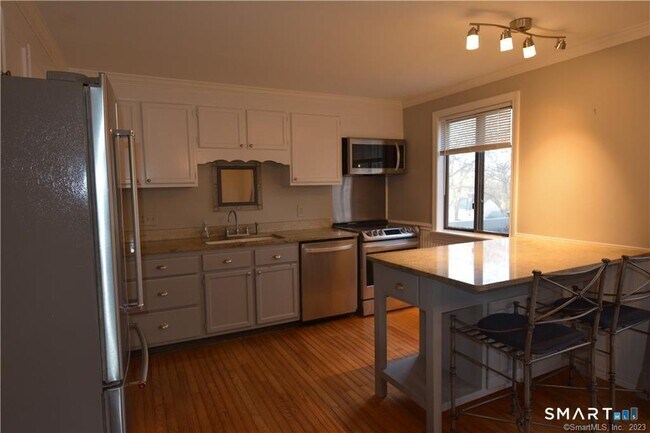 Foto del edificio - 12 Hitching Post Ln