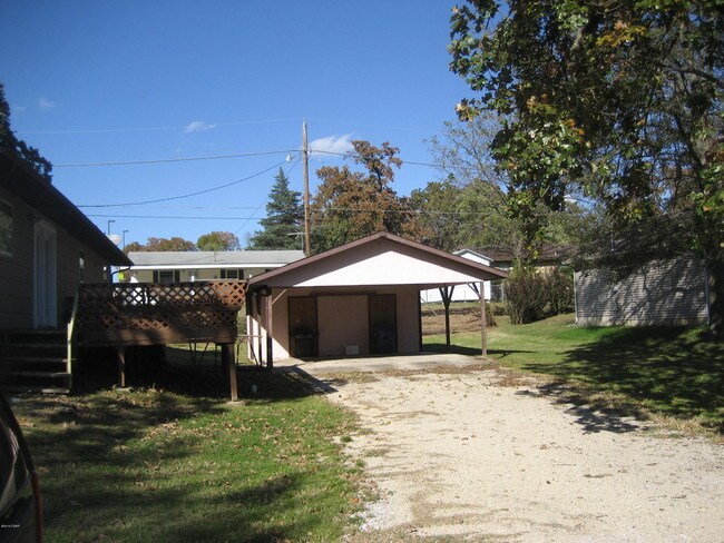 Building Photo - 2401 Princeton St