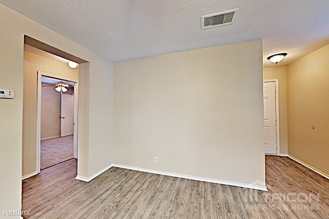 Building Photo - 10058 Southern Sun