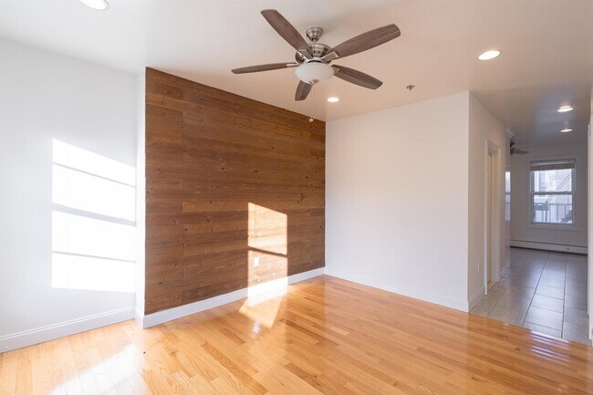 Foto del edificio - 14 Coles St