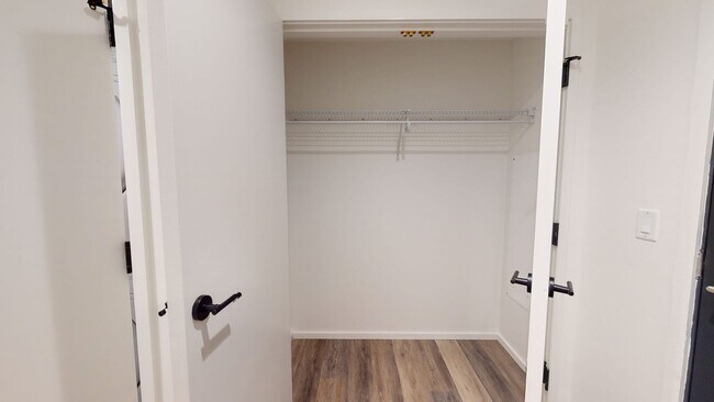 Interior Photo - 345 Harrison