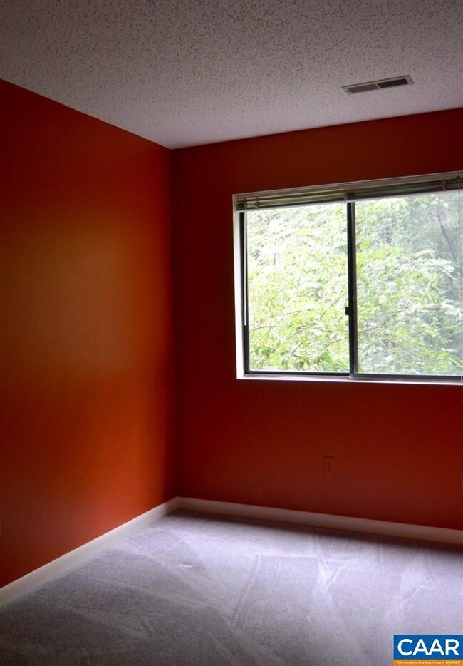 Building Photo - 117 Turtle Creek Rd