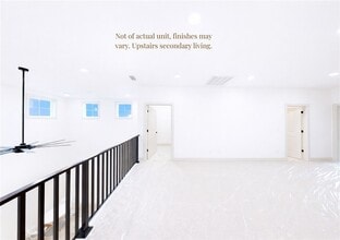 Building Photo - 5906 S Bellview Rd