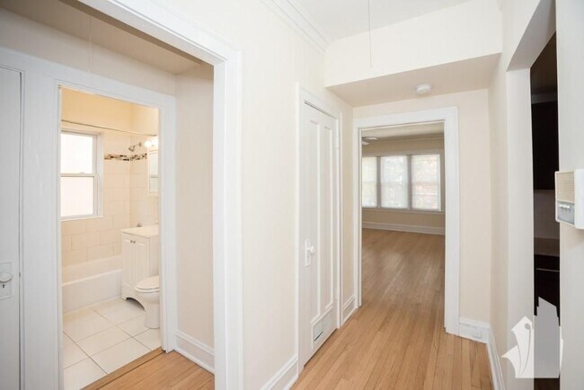 Foto del edificio - 5208 N Leavitt St