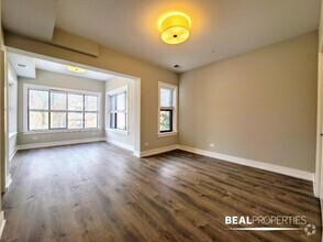 Building Photo - 1002 Crain St