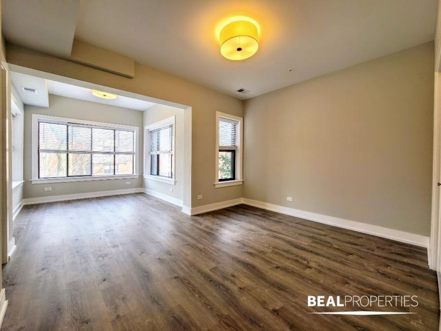 Primary Photo - 3 bedroom in EVANSTON IL 60202