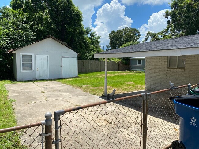 Building Photo - 57839 New Erwin Dr