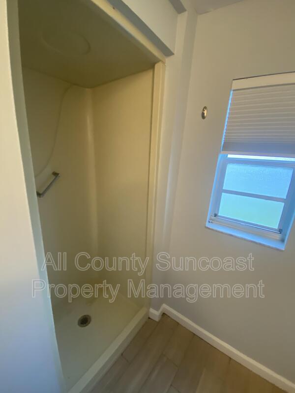 Foto del edificio - 6009 71st St N