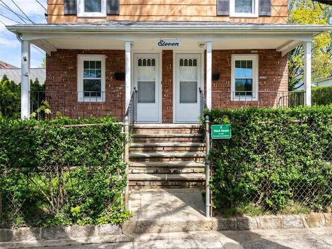 Building Photo - 11-13 3rd St