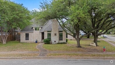Building Photo - 1001 Timber Bend Dr